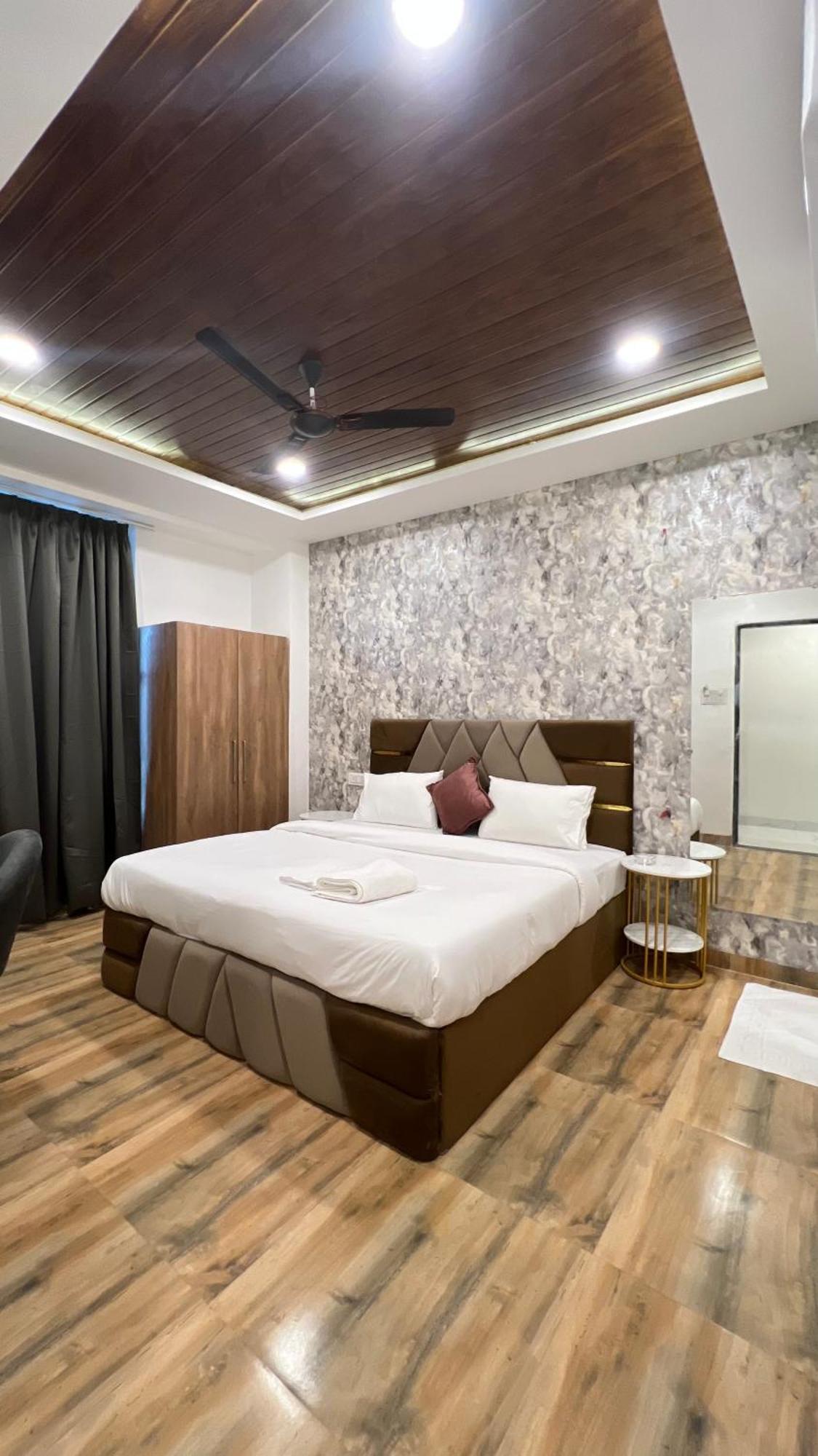 Hotel Vedicvista Indore Exterior foto